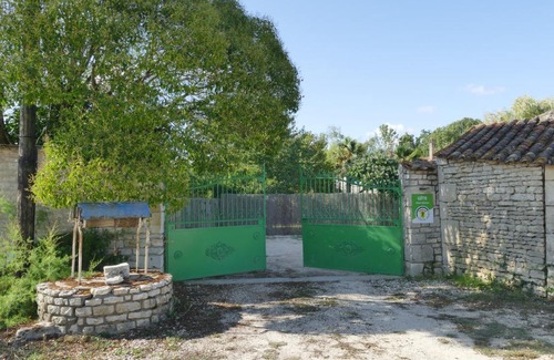 Coulon House | Le gîte de Malécot Gîte familial de 5 personnes