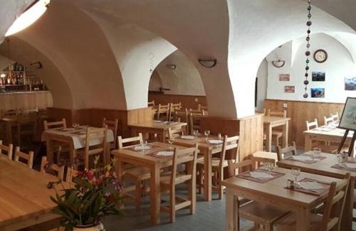 Villar-d'Arene Hotel | LE GÎTE LES MELEZES