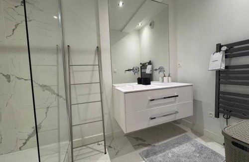 Saint-Pol-sur-Mer Apartment | Le Gambetta suite