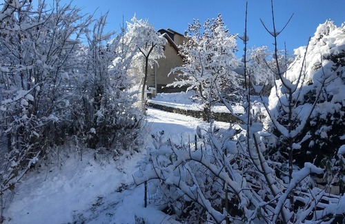 Saint-Leger-les-Melezes House | Le gîte du RigouD, 50 m from the slopes, sleeps 4, south-facing terrace
