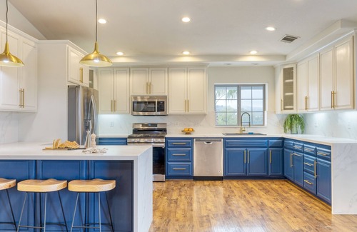 Temecula Villa | Le Grand Bleu by AvantStay | Luxury Hilltop Estate