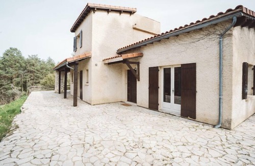 Escoire House | Le Grand Bois