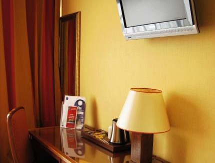 La Rochette Hotel | Le Grand Monarque
