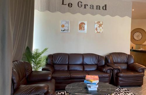 Saen Suk Villa | Le Grand - Pool Villa Bangsaen