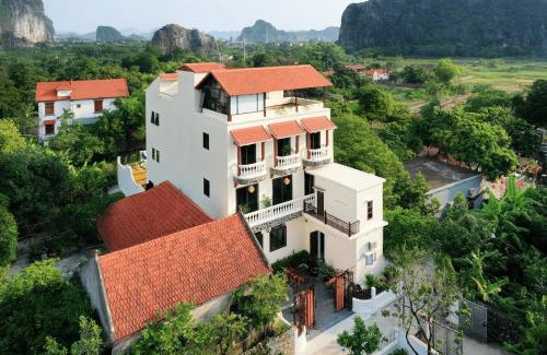 Hoa Lu Hotel | Le Grande TamCoc Retreat