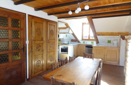 Molines-en-Queyras Apartment | Le Grenier" apartment in an old Queyrassin chalet
