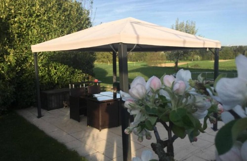 Lechelles Apartment | LE Gueravet