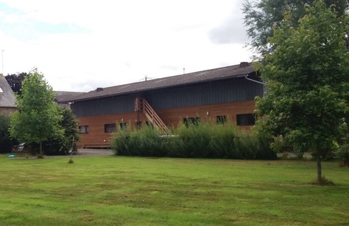 Ploufragan Apartment | LE HANGAR-Apartment-Modern-Terrace-Private Bathroom