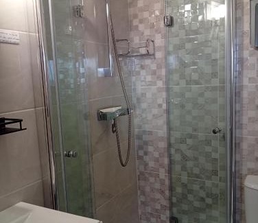 Ceret House | Le Havre de Paix