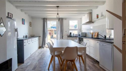 Saint-Florent House | Le Jardin d'Angély by CozyLife Central Jardin