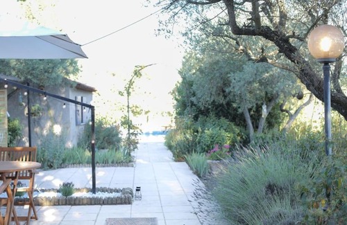 Tavernes House | Le Jardin d'Eden