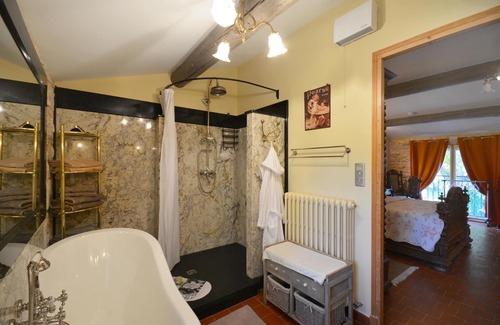 Le Thor Other | Le jardin provencal 1 LE COIN RETRO