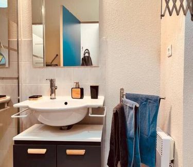 Cadereau Apartment | Le Jean-Jaurès / Joli studio