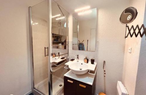 Cadereau Apartment | Le Jean-Jaurès / Joli studio