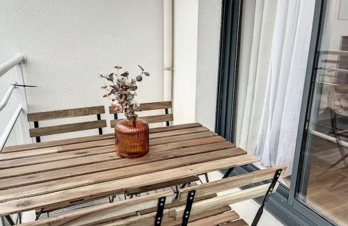 Petit Margny Apartment | Le Julia - Neuf - Gare et garage