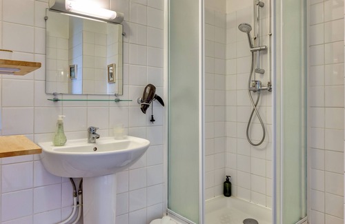 Dieppe Apartment | Le Léon 14, Joli studio avec balcon situé à Dieppe