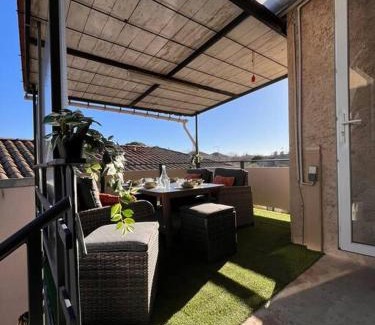 L'Isle-sur-la-Sorgue House | Le l'islois- Park&Piscine