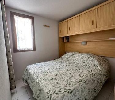 Les Ayguades House | Le lagon vue dégagée