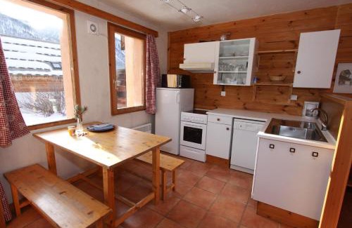 Nevache Ski Chalet | Le Leyrier Hameau des Chazals Nevache Hautes Alpes