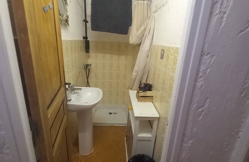 Aiguines Apartment | Le lierre Seasonal rental, 10mn from la de ste croix, close to all shops