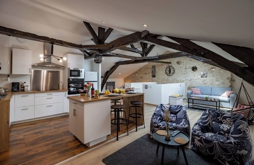 Mussidan Apartment | Le Loft - Rated 5 Stars