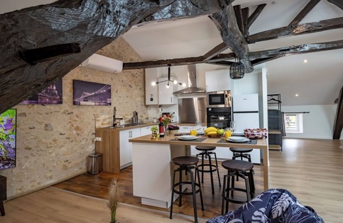 Mussidan Apartment | Le Loft - Rated 5 Stars