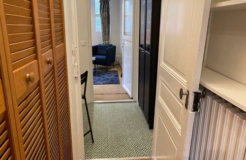 Le Chesnay Apartment | Le Logis du Renard, cosy apartment 10 minutes from the Château de Versailles!