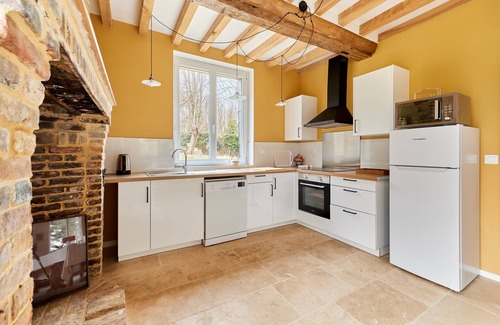 Saint-Michel-de-Livet Apartment | Le Logis de Saint Michel de Livet - 5 chambres