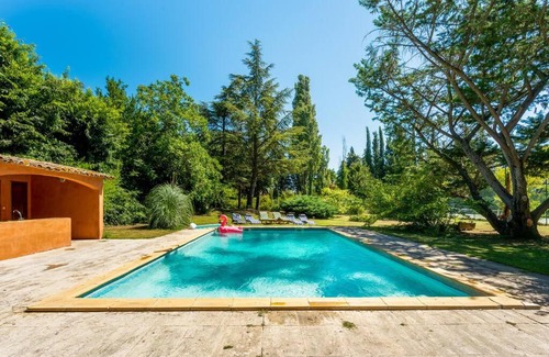 L'Isle-sur-la-Sorgue House | LE LUNA Grand mas provençal