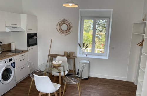 Hennebont Apartment | Le Manoir 4 ★ Studio ★ 1er etage ★ Lumineux