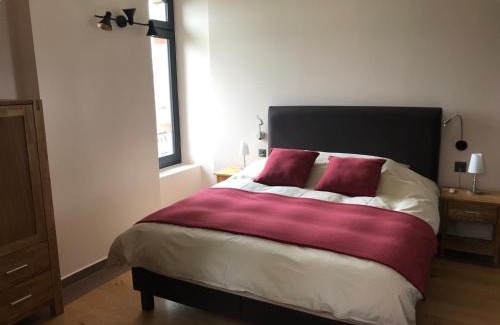 Les Hauts-Geneveys Bed & Breakfast | Le Manoir de l'Oselière & Spa