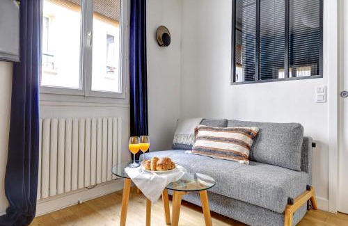 Enfants-Rouges Apartment | Le Marais & Place des Vosges - Paris Vacation Rentals