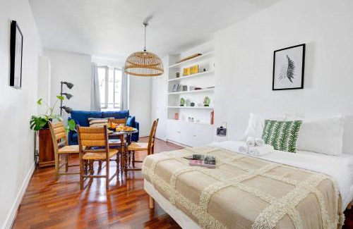 Arsenal Apartment | Le Marais & Place des Vosges - Paris Vacation Rentals