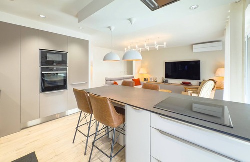 California - Pezou Apartment | Le Marcellin