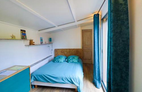 Gemenos Bed & Breakfast | Le Mas de Bertagne studio kitchenette terrasse piscine