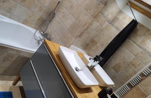 Saint Pierre de Mezoargues Apartment | Le Mas de Paulette