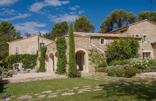 Menerbes House | Le Mas des Lunes - Seven-Bedroom Luxury Estate with Pool