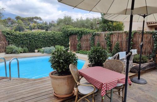 Roquefort-les-Pins Apartment | Le Mas Saint Pierre