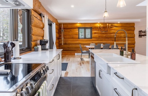 St-Adolphe-d'Howard Cabin | Le Massif | Spa & BBQ | Workspace