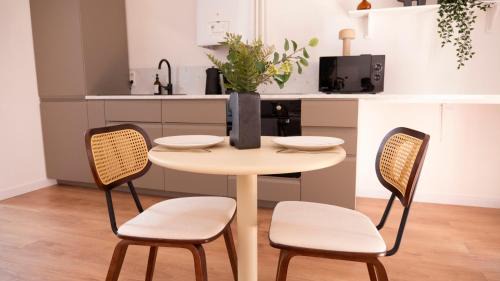 Quartier Bretagne Apartment | Le Mercœur - studio cosy - hyper centre Nantes