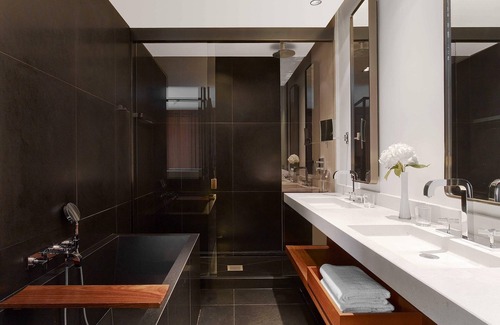 Porte-Dauphine Hotel | Le Metropolitan Paris Tour Eiffel, a Tribute Portfolio Hotel