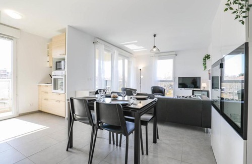 Mazargues Apartment | Le Michelet - Appart 2 ch avec terrasse et parking