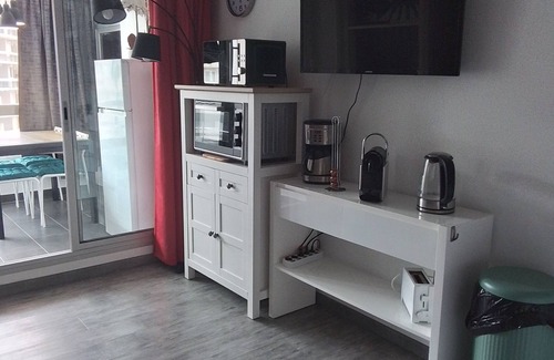 Saint-Nazaire Apartment | Le Miroir - Appt 4 pers Plage, Clim, parking, wifi