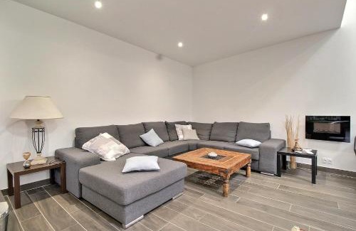 Les Cinq Avenues Apartment | Le Monté Cristo