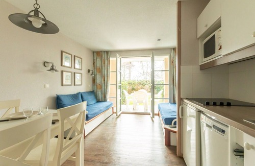 Benodet Apartment | Le Motu - One Bedroom Apartment, Sleeps 4