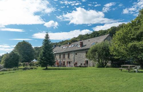 Lorcy House | Le Moulin d'en Bas
