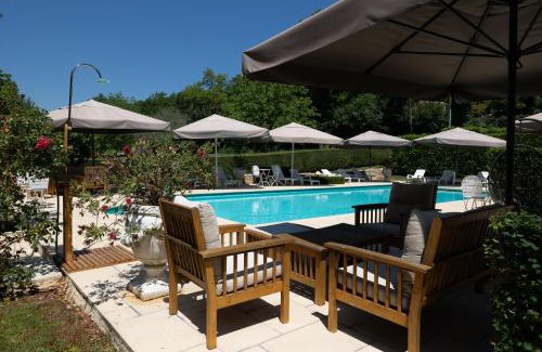 Auriac-du-Perigord Hotel | Le Moulin de Mitou