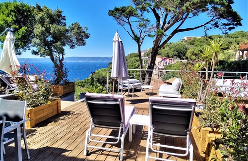 Ile du Levant Apartment | Le Myrtil Apartment T2-33m2 Air conditioned Sea view Terrace 30m2