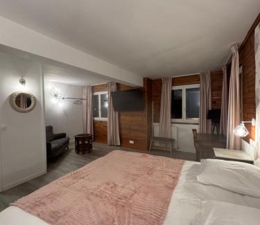 Corps Hotel | Le Napoléon