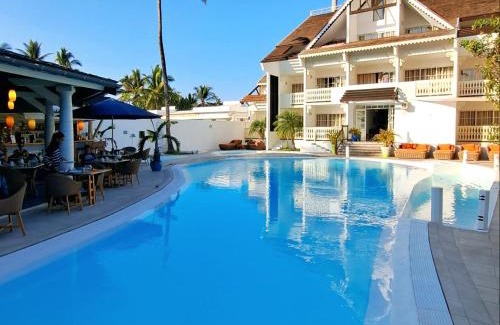 La Saline Les Bains Hotel | Le Nautile Beachfront